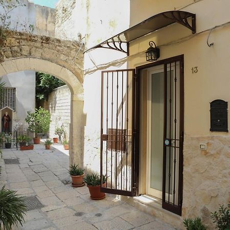 Alla Corte Degli Alberolungo Бари Экстерьер фото